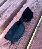 V zonnebril | V sunglasses, Sieraden, Tassen en Uiterlijk, Zonnebrillen en Brillen | Dames, Zonnebril, Zwart, Nieuw, Ophalen