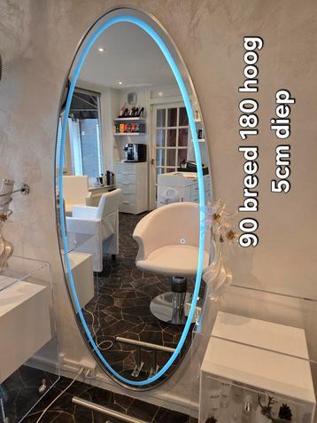 Nieuwe Ovale Kappersspiegel xxl met LED Verlichting beschikbaar voor biedingen