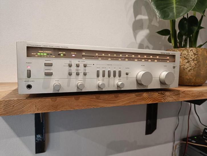 Harman Kardon vintage versterker tuner receiver hk570i, Audio, Tv en Foto, Versterkers en Receivers, Gebruikt, Stereo, Minder dan 60 watt