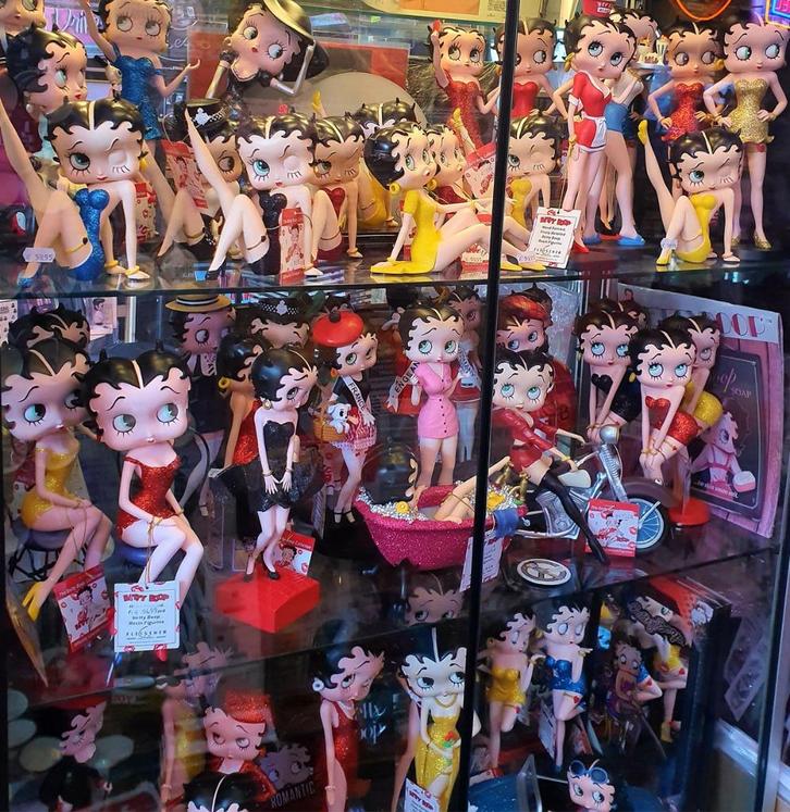 Grote collectie Betty Boop beelden borden Retro Disney, Verzamelen, Beelden en Beeldjes, Nieuw, Overige typen, Ophalen