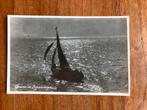 Groeten uit Scheveningen. Avondstilte. 1961., Verzamelen, Scheepvaart, Ophalen of Verzenden, Gebruikt, Zeilboot, Kaart, Foto of Prent