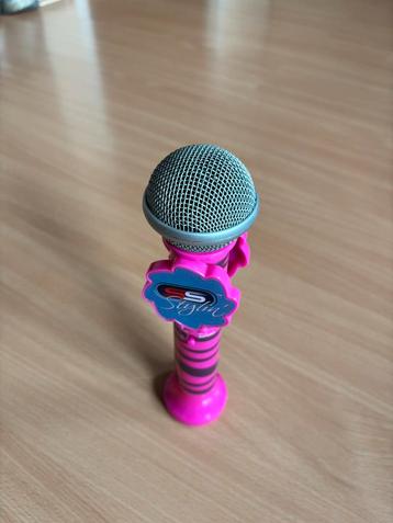 Stylin Microfoon Roze beschikbaar voor biedingen