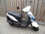Kymco Agility FR Euro4 25km 7-2020 9.869km Nieuwstaat, Fietsen en Brommers, Kymco Kybe BV NL, Kymco, Ophalen of Verzenden, Zo goed als nieuw