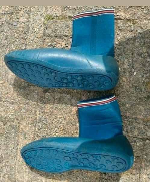 Windsurfschoenen,maat 41/42,lekvrij,blauw,Neopreen,noppen,, Watersport en Boten, Watersportkleding, Zo goed als nieuw, Zeil- of Surfschoenen