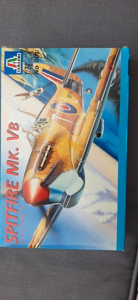 Spitfire Mk. Vb 1:72 - Italeri Modelbouw, Hobby en Vrije tijd, Modelbouw | Auto's en Voertuigen, Ophalen of Verzenden