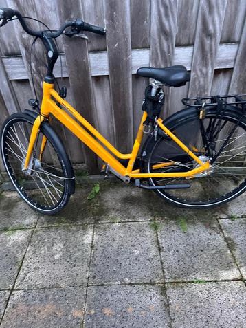 Batavus Fonk 3 speed geel - 28 inch  beschikbaar voor biedingen