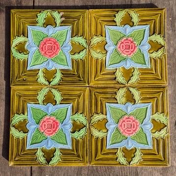 4 art nouveau tegels decor in relief De Dijle-la Glaive beschikbaar voor biedingen