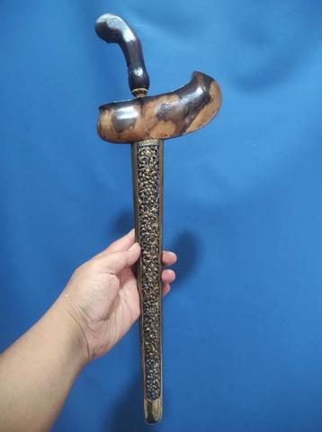 Antieke Keris Sempana 9 Luk Pamor Uler Lulut Surakarta KST62 beschikbaar voor biedingen