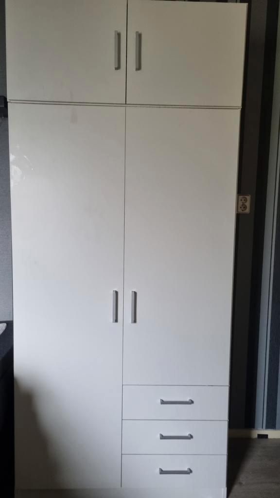 Witte Kledingkast met Lades en Hangruimte, Huis en Inrichting, Kasten | Kledingkasten, Zo goed als nieuw, 200 cm of meer, 50 tot 100 cm