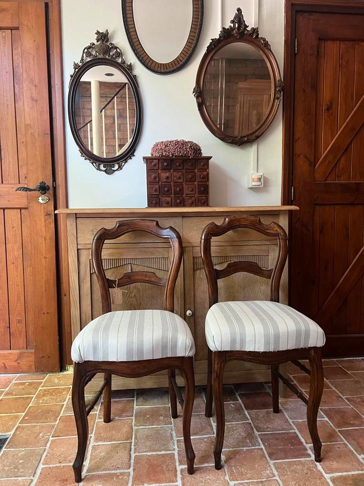 Sierlijke Stoeltjes Decoratief brocante antiek frans, Antiek en Kunst, Antiek | Meubels | Stoelen en Banken, Ophalen