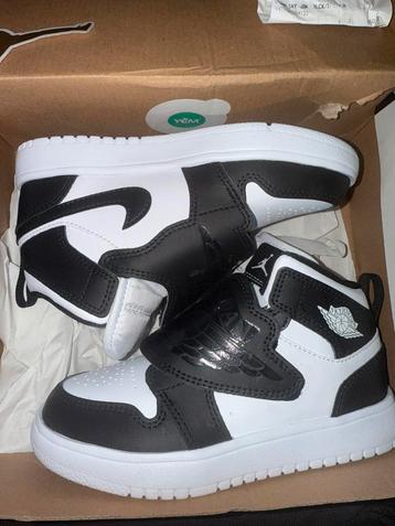 Jordan sneakers maat 29,5 nieuw beschikbaar voor biedingen