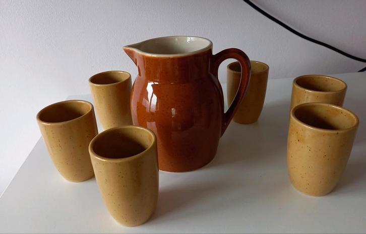 Vintage Grespots Digoin kan met bekers in zeer goede staat!, Antiek en Kunst, Antiek | Keramiek en Aardewerk, Ophalen of Verzenden