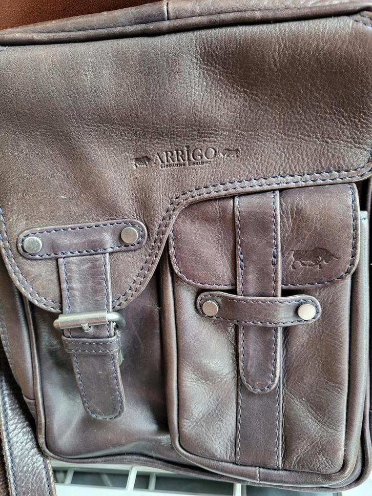 Arrigo Lederen Schoudertas, Sieraden, Tassen en Uiterlijk, Tassen | Damestassen, Gebruikt, Schoudertasje, Zwart, Ophalen of Verzenden