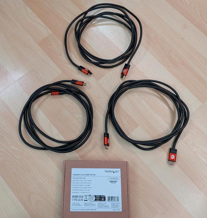 Startech DP 1.4 Splitter naar 3x HDMI, Computers en Software, Overige Computers en Software, Zo goed als nieuw, Ophalen of Verzenden