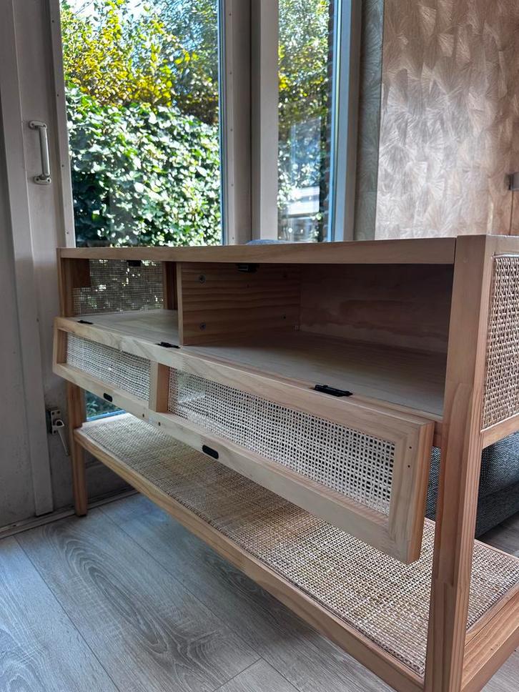 Houten sidetable, Huis en Inrichting, Tafels | Sidetables, Gebruikt, 25 tot 50 cm, 100 tot 150 cm, Rechthoekig, Overige houtsoorten