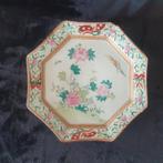 Chinees porselein - famille Rose schaal - hectogonaal 28 cm, Ophalen