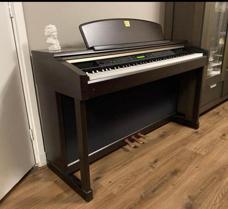 Yamaha Clavinova CLP-170 – uitstekend werkend, Muziek en Instrumenten, Piano's, Zo goed als nieuw, Piano, Zwart, Digitaal, Ophalen