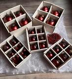 Bordeaux kerstballen, pegels en kralen, Diversen, Kerst, Ophalen of Verzenden, Gebruikt