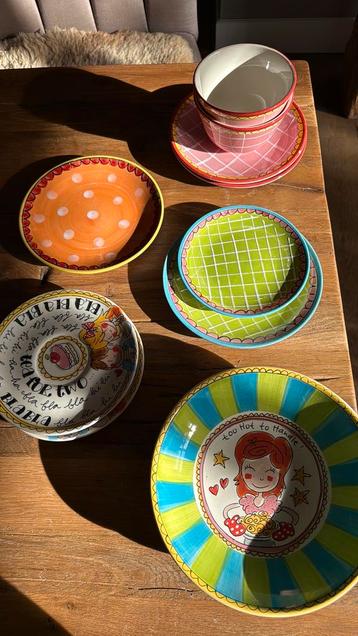 Blond Amsterdam Servies beschikbaar voor biedingen