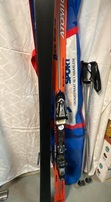Atomic Beta Ride 10.20 ski's met skistokken en -tas beschikbaar voor biedingen