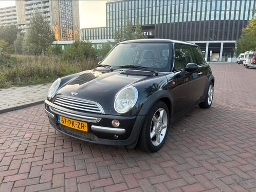 Mini 1.6 16V Cooper 2004 Zwart, Auto's, Mini, Particulier, Cooper, Airbags, Airconditioning, Bluetooth, Centrale vergrendeling