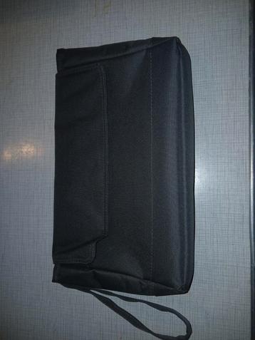 3x Ruime Grijze Toilettassen beschikbaar voor biedingen