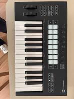 Novation Launchkey 25 MK3 – MIDI-controller, Muziek en Instrumenten, Midi-apparatuur, Ophalen of Verzenden, Zo goed als nieuw