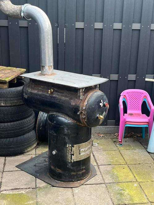 Mooie tuin kachel, met kookplaat, warm water en oven, Tuin en Terras, Tuinhaarden, Zo goed als nieuw, Ophalen of Verzenden
