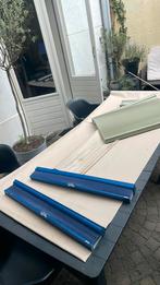 2blue, 2green blackout blinds ( needs some TLC) and 2 beige, Doe-het-zelf en Verbouw, Rolluiken, Ophalen, Gebruikt