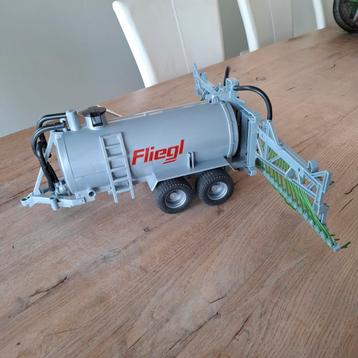 Bruder giertank fliegl  beschikbaar voor biedingen