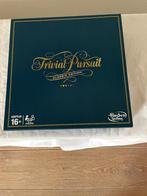 trivial pursuit classic edition, Hobby en Vrije tijd, Gezelschapsspellen | Bordspellen, Vijf spelers of meer, Ophalen of Verzenden