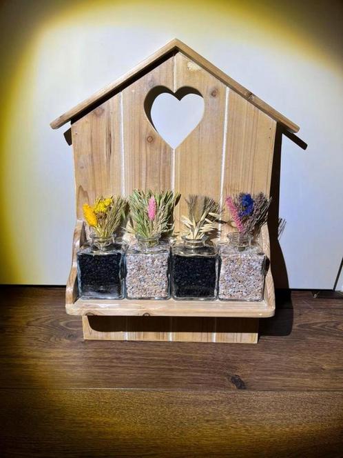 Prachtige wandkast met droogbloemetjes, Huis en Inrichting, Kamerplanten, Overige soorten, Minder dan 100 cm, In pot, Ophalen of Verzenden