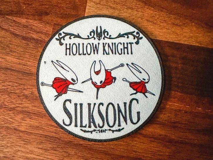 Hollow Knight: Silksong – 3D-geprinte Onderzetter, Spelcomputers en Games, Games | Overige, Nieuw, 1 speler, Vanaf 3 jaar, Ophalen of Verzenden