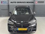 BMW X1 sDrive18i (136 pk) M-Sport automaat - panorama / schu, Auto's, Leder en Stof, Zwart, Lichtsensor, Bedrijf