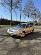 Volkswagen Bora 1.6-16V NIEUWE APK, Auto's, Volkswagen, Gebruikt, Bora, 4 cilinders, Handgeschakeld