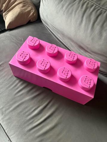 Lego roze opbergbox beschikbaar voor biedingen