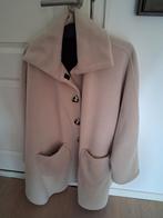 Creme NIEUWE jas voor in de scootmobiel / rolstoel ( dames)., Ophalen, Nieuw, Beige