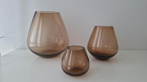 3 rookbruine taupe bruin vazen windlichten vaas windlicht, Huis en Inrichting, Woonaccessoires | Kandelaars en Kaarsen, Zo goed als nieuw