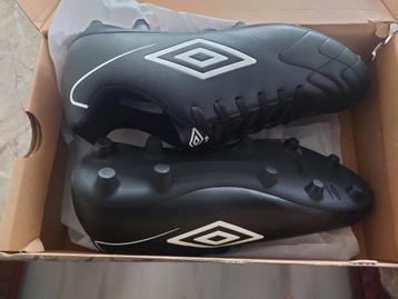 Umbro Voetbalschoenen - Nieuw in Doos maat 42.5 beschikbaar voor biedingen