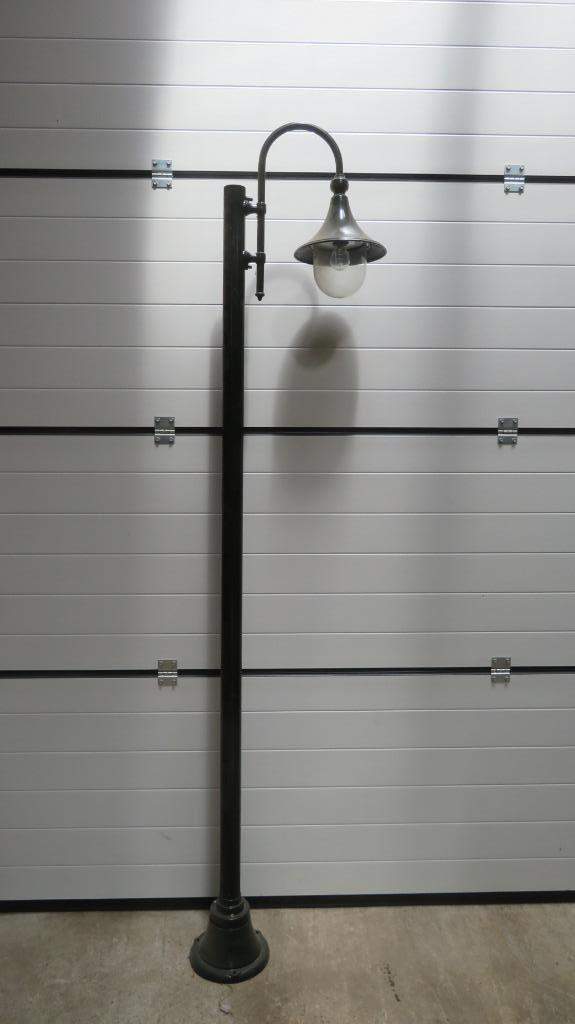 Buitenlamp, Tuin en Terras, Buitenverlichting, Nieuw, Staande lamp, Aluminium, 50 tot 250 watt, Netvoeding, Ophalen