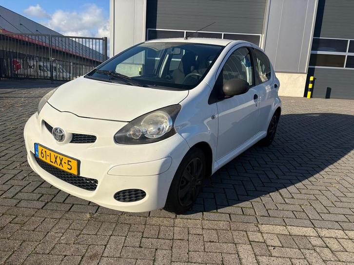 Toyota Aygo 1.0-12V Access-5 deurs -Airco-Nwe APK, Auto's, Toyota, Bedrijf, Te koop, Aygo, ABS, Airbags, Radio, Startonderbreker