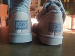 Uggs laarzen mt 38, Kleding | Dames, Schoenen, Ophalen of Verzenden, Zo goed als nieuw, Grijs, Hoge laarzen