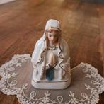 Borstbeeldje van Maria is oudje 9x5 cm groot, Antiek en Kunst, Ophalen of Verzenden