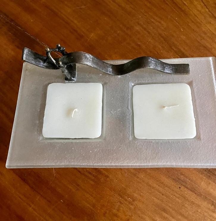 Glazen kaarshouder met bronzen beeldje, Huis en Inrichting, Woonaccessoires | Kandelaars en Kaarsen, Nieuw, Minder dan 25 cm, Overige materialen