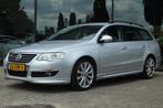VOLKSWAGEN PASSAT VARIANT 1.6 TDI BLUEMOTION | TREKHAAK | CR, Auto's, Volkswagen, Euro 5, Gebruikt, Zwart, 4 cilinders