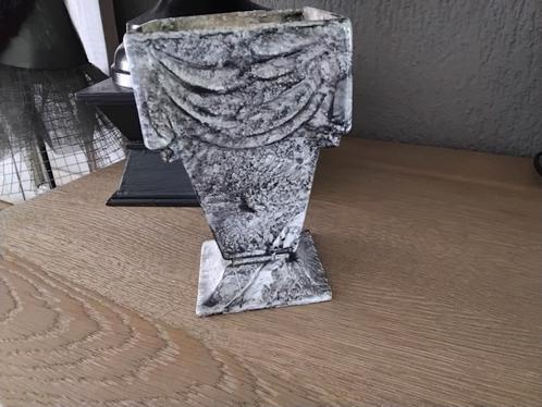 Antiek vintage brocant geëmailleerd gietijzeren vaas gemerkt, Antiek en Kunst, Antiek | Vazen, Ophalen
