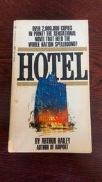 Hotel - Arthur Hailey, Boeken, Ophalen of Verzenden, Zo goed als nieuw
