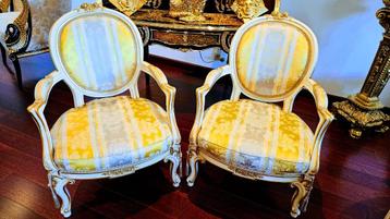 2 Elegante Frans design Louis XVI zetels  beschikbaar voor biedingen