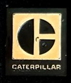 Caterpillar pin-zwart goudkleur, Verzamelen, Verzenden, Nieuw, Transport, Speldje of Pin