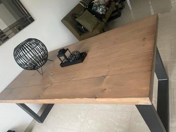 Eiken Tafel & Salontafel Set beschikbaar voor biedingen